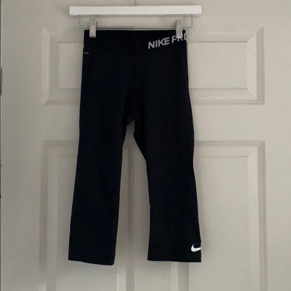 Nike pro cropped legging